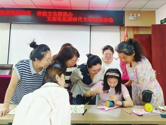 太原迎泽区多个社区同步开展“非遗进社区”